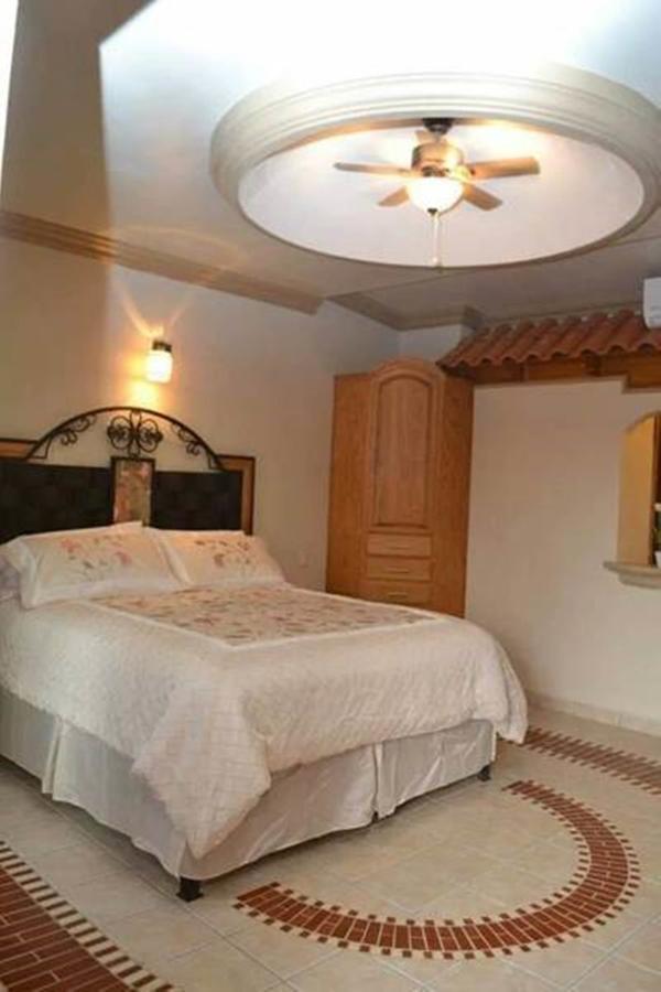 Maria Bonita Suites Agua Prieta Kamer foto